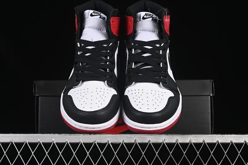 All categories Air Jordan Jordan series basketball shoes Air Jordan 1 High Air Jordan 1 High Retro OG AJ1 Joe 1 black toe high-top basketball shoes 555088-125